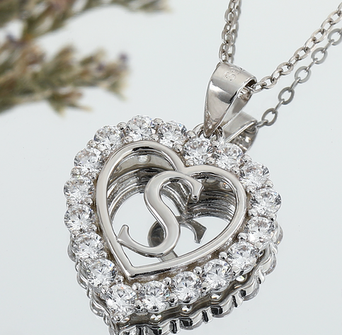 Romavan brand, heart-shaped zircon, capital letter pendant necklace, letters A-Z